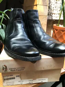 Chelsea Boot Hush Puppies no 42 Hitam