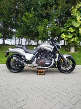 VMAX 2012 TANGAN PERTAMA DARI BARU ODO 8000