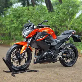 KAWASAKI Z250 ORANGE 2017 KM RENDAH PAJAK PANJANG