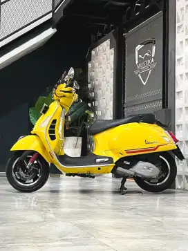 Super Keren ‼️Piaggio Vespa GTS 150 th 2019 - Radhe Mustika