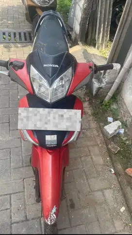 Supra x 125 merah