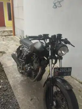 Cafferacer 200 cc