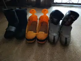 Sepatu gunung ukuran 44 kondisi apa adanya ya jual murah aja