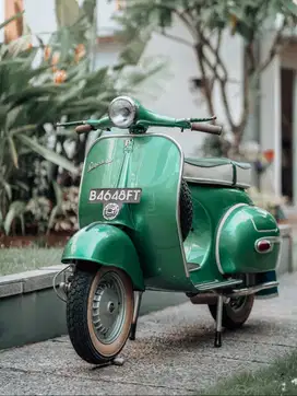 Vespa VGLB atau C o n g o 1963