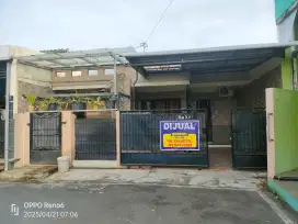 Dijual rumah SHM LT 110 M2 LB 60 M2 LD 7.5 m