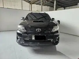 Toyota Fortuner G TRD 2.5 diesel MT ( Manual ) 2014 Hitam jkt utara