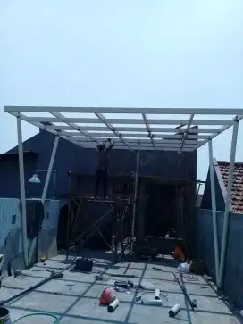 Tukang bangunan dan perbaikan atap bocor