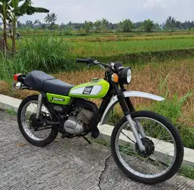 Yamaha dt 100 trail vintage jadul klasik 2 stroke