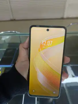 Infinix smart 8 ram 4+2/128gb