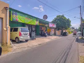 Rumah toko Makamhaji surakarta