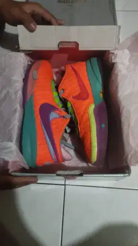 Sepatu basket second