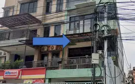 Ruko 3lt di H Ten Raya Rawamangun, Hanya 4 menit ke Tol Cempaka Putih