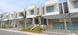 Rumah Pantai Indah kapuk 2 Manhattan 8x25 brand new siap huni