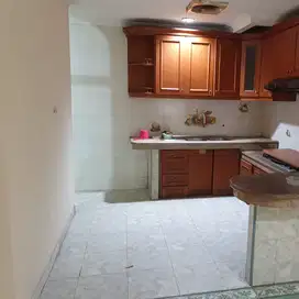 dijual rumah 3.5 lantai dibawah 2m di jakarta barat