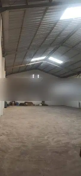 Gudang Dekat Bandara Luas 300m² Bebas Banjir