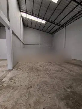 Gudang Disewa Jakarta Barat Luas 250m² akses container 40ft