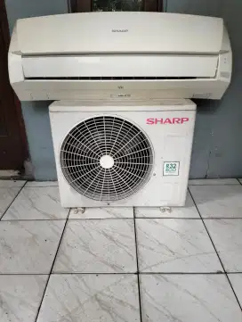 ac split 1/2 pk sharp dingin, bagus