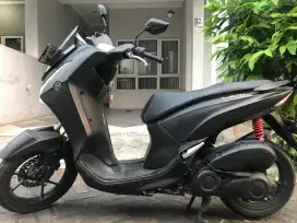 Motor yamaha lexi 2919 KMrendah