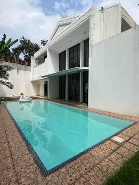 Rumah Bagus Siap Huni Dengan Kolam Renang Di Bangka