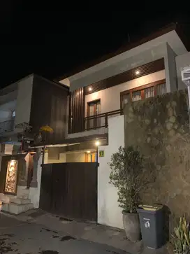 For sale  Rumah Mewah Lantai 2 Fully Furnish area Pulau  Bangunan masi
