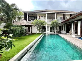 Spacious 5 Bedroom Villa in The Heart of Berawa BSVL265