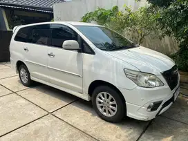 Toyota Kijang Innova 2.0 V Luxury A/T