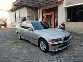 BMW E36 318i MT 1997 Silver