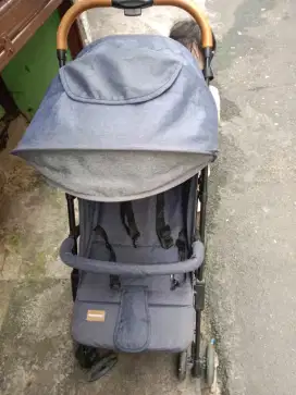 Stroller baby merek baby does