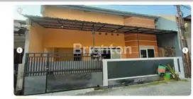 SEWA RUMAH JL TAMBAKMAS