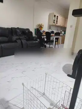 Rumah Jual Cepat Ukuran 6 x 18 di Taman Surya 2 Lantai SHM