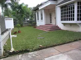 DISEWAKAN RUMAH LUAS BESAR COCOK RUMAH TINGGAL/MESS/KANTOR/KLINIK