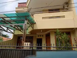 DIJUAL RUMAH KLENDER  STRATEGIS DAN DEKAT MALL, HALTE BUSWAY N STS KA