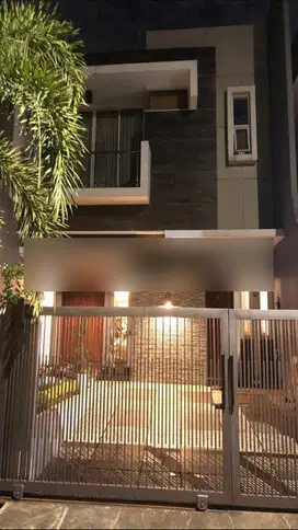 Permata Buana Luas Tanah 160 M2 - 8x20 2 Lantai , Full Renov !