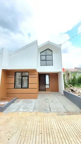 Hunian muslim 3 kamar mezannin SHM di Cipayung  depok  400jtan