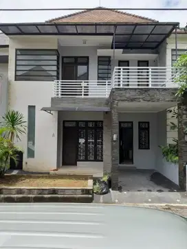 DIJUAL RUMAH 2 LANTAI CLUSTER NYAMAN LOKASI KERTA DALEM