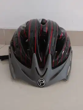 Helm Sepeda Polygon