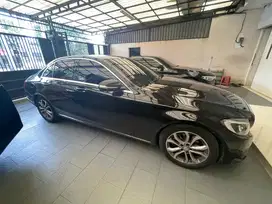 Mercedes-Benz C200 2015 Bensin