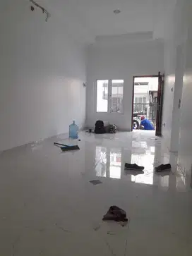 Janur Kuning Residence 3 kamar 102m2 bebas banjir 3 lantai klp gading
