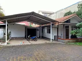 Dijual Rumah Cocok Untuk Kantor Atau Outlet Di Jalan Riau