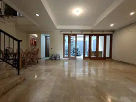 Rumah Semi Furnished Siap Huni di Cilandak