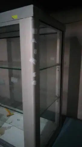 Jual etalase rokok kaca tebal ada 2 Unit