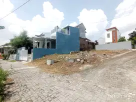 tanah bagus 2 muka di maguwoharjo
