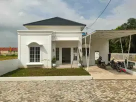 DIJUAL RUMAH BARU CLUSTER LOKASI DEKAT BANDARA JALAN PARIT INDAH
