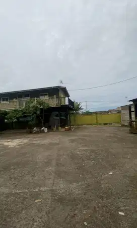 Tanah tuk Gudang PooL