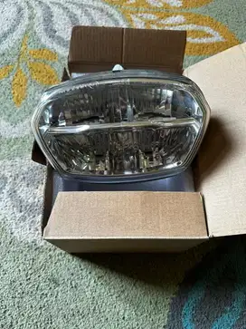 Headlamp depan vespa sprint iget 150 CC