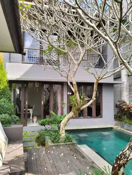 villa di taman sakura dekat hotel Ayana jimbaran badung bali