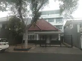 Rumah Tua di Persatuan Guru, Petojo Selatan, Dekat Kawasan SCBD