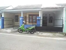 Dikontrakkan Rumah Tengah Kota Harga Murah