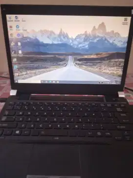 Toshiba dynabook R732/F

Processor Intel Core i5 /Ram 8GB/SSD 256GB
