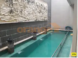 Dijual Rumah dengan Kolam Renang View Taman di Kota Wisata Cibubur